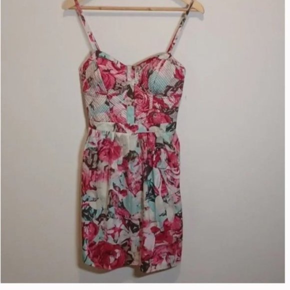 Jessica Simpson Floral Mini Dress - Picture 3 of 8